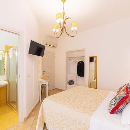 Bed And Breakfast Dionisio Taormina Bagian luar foto