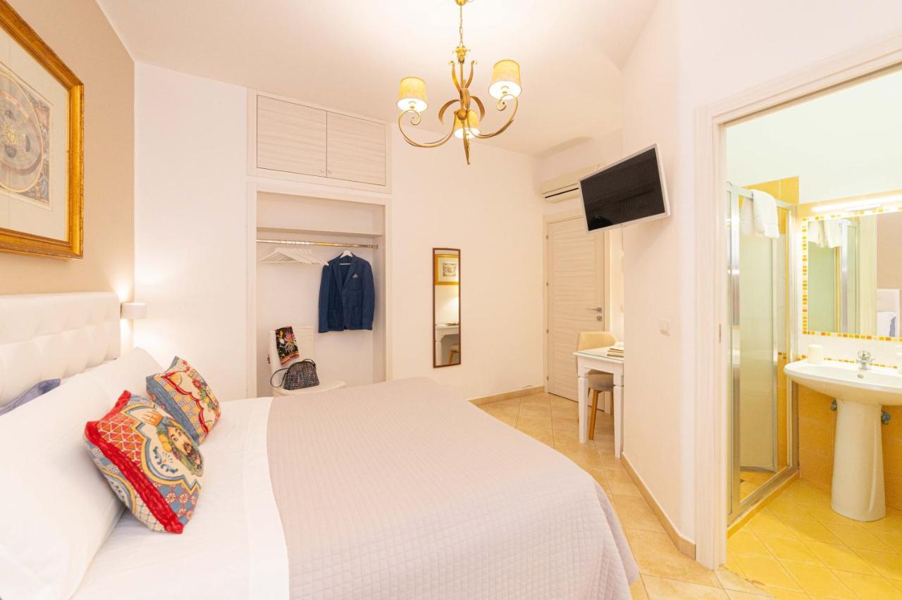 Bed And Breakfast Dionisio Taormina Bagian luar foto