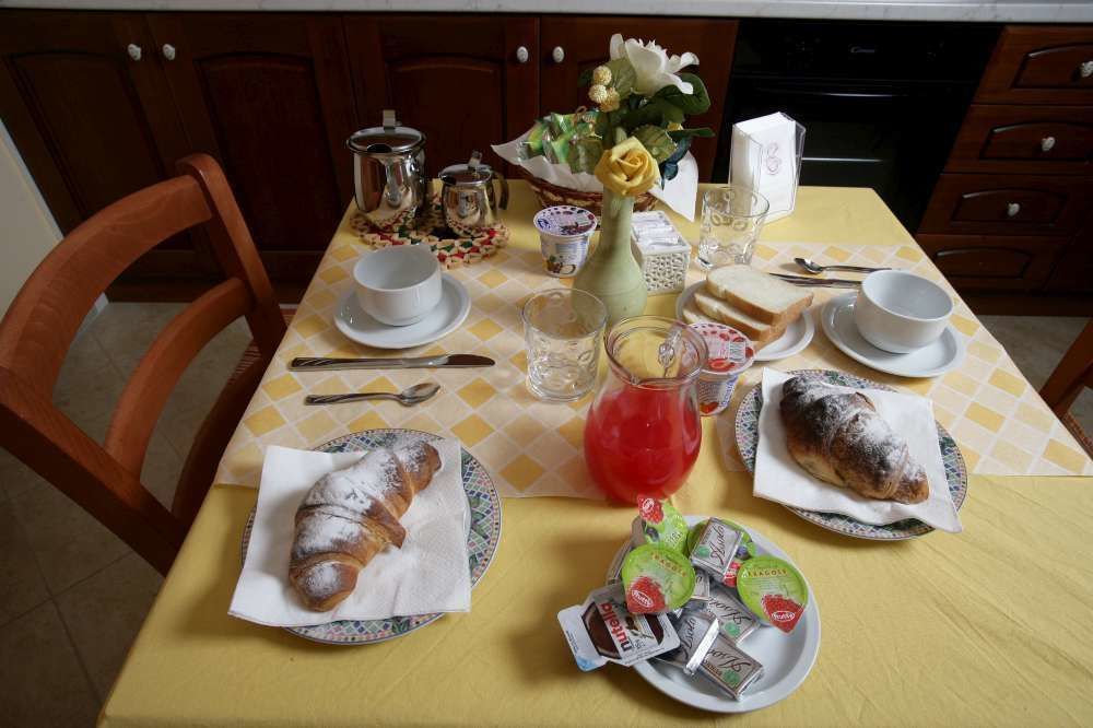 Bed And Breakfast Dionisio Taormina Bagian luar foto