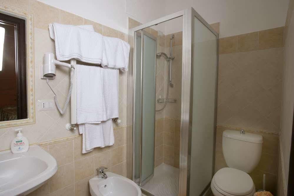 Bed And Breakfast Dionisio Taormina Bagian luar foto