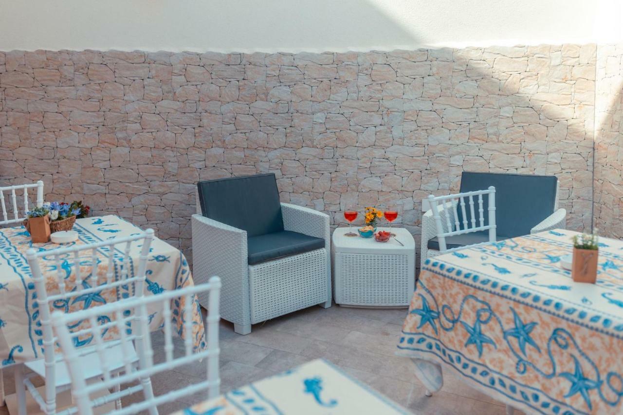 Bed And Breakfast Dionisio Taormina Bagian luar foto